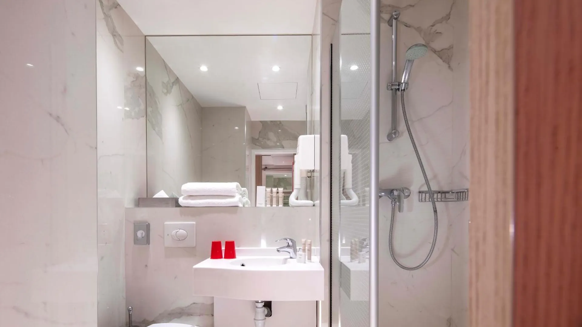 Hotel Hor Les Lumieres Paris