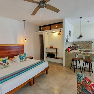 https://les-suites-calle-2-by-galian.allrivieramayahotels.com