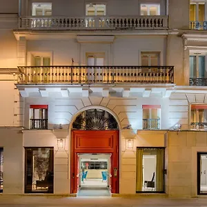 Hotel Beauchamps, Paris